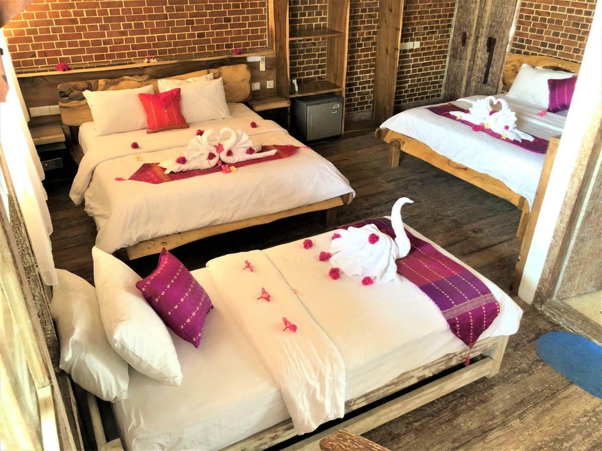 Princess Of Mentigi Bay Teluknarat Room photo